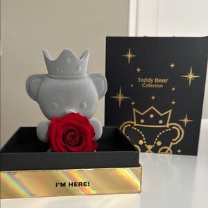 TEDDY ROSE BEAR -The Only Roses